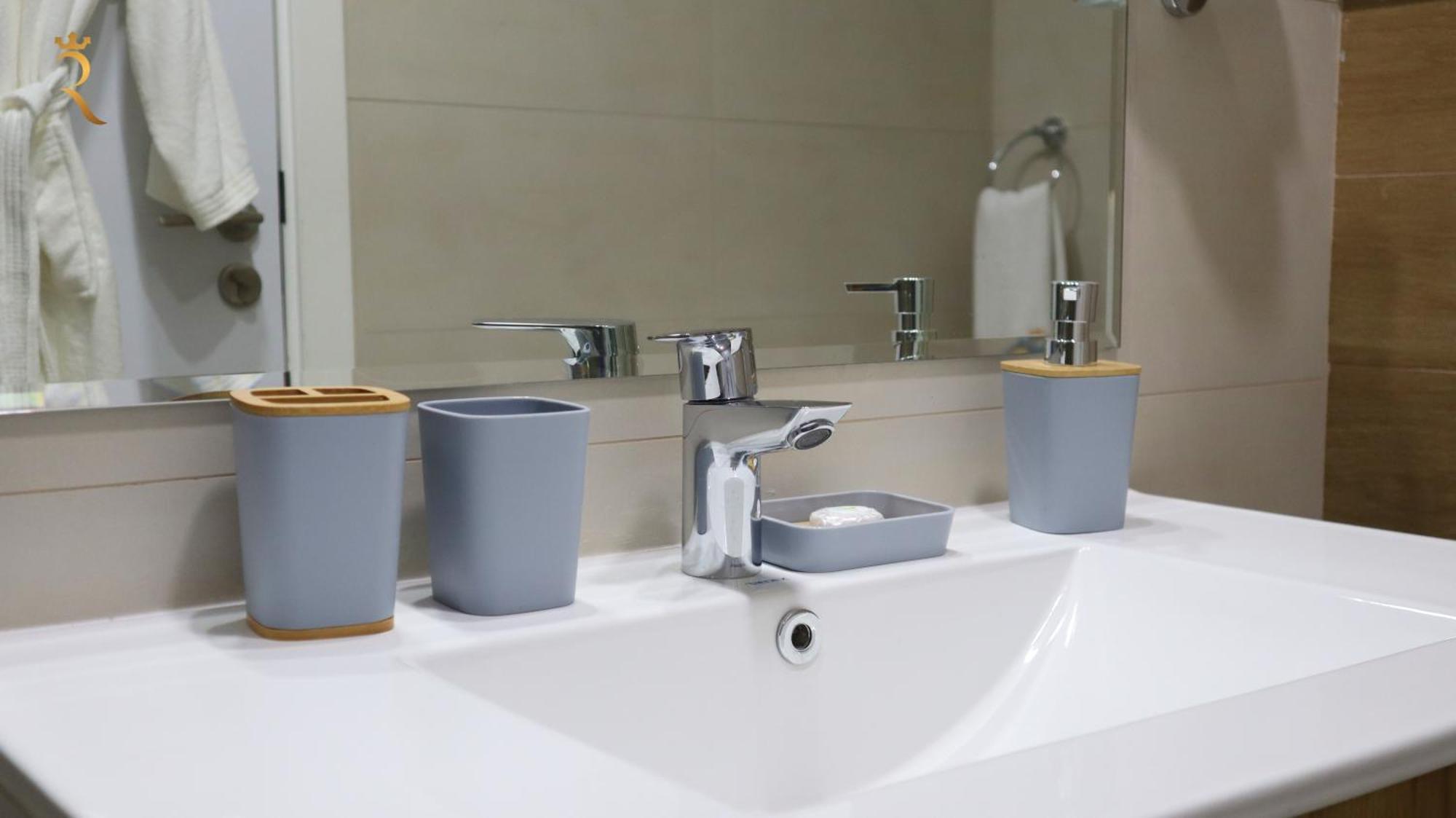 Nest Your 2br In Masdar Apartment Abu Dhabi
