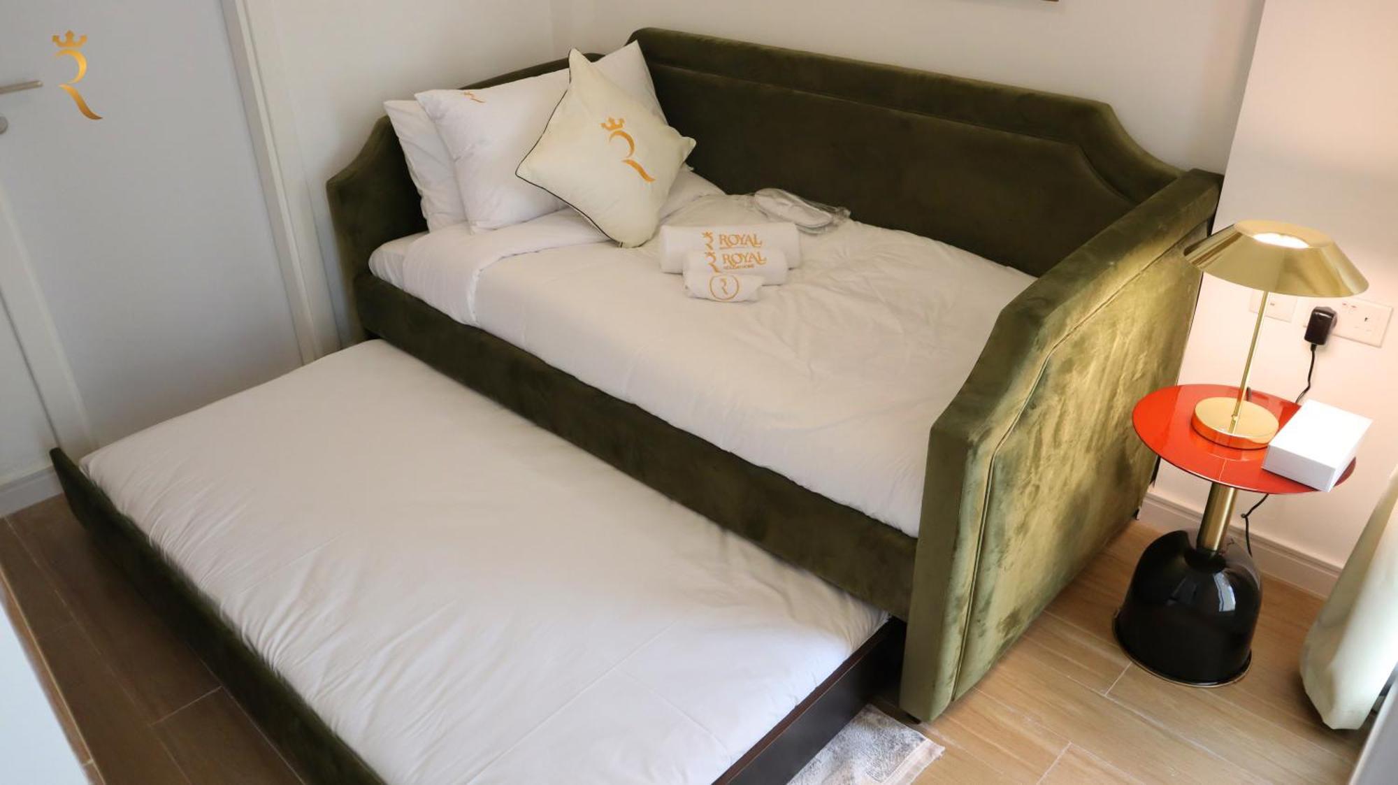 Nest Your 2br In Masdar * Abu Dhabi