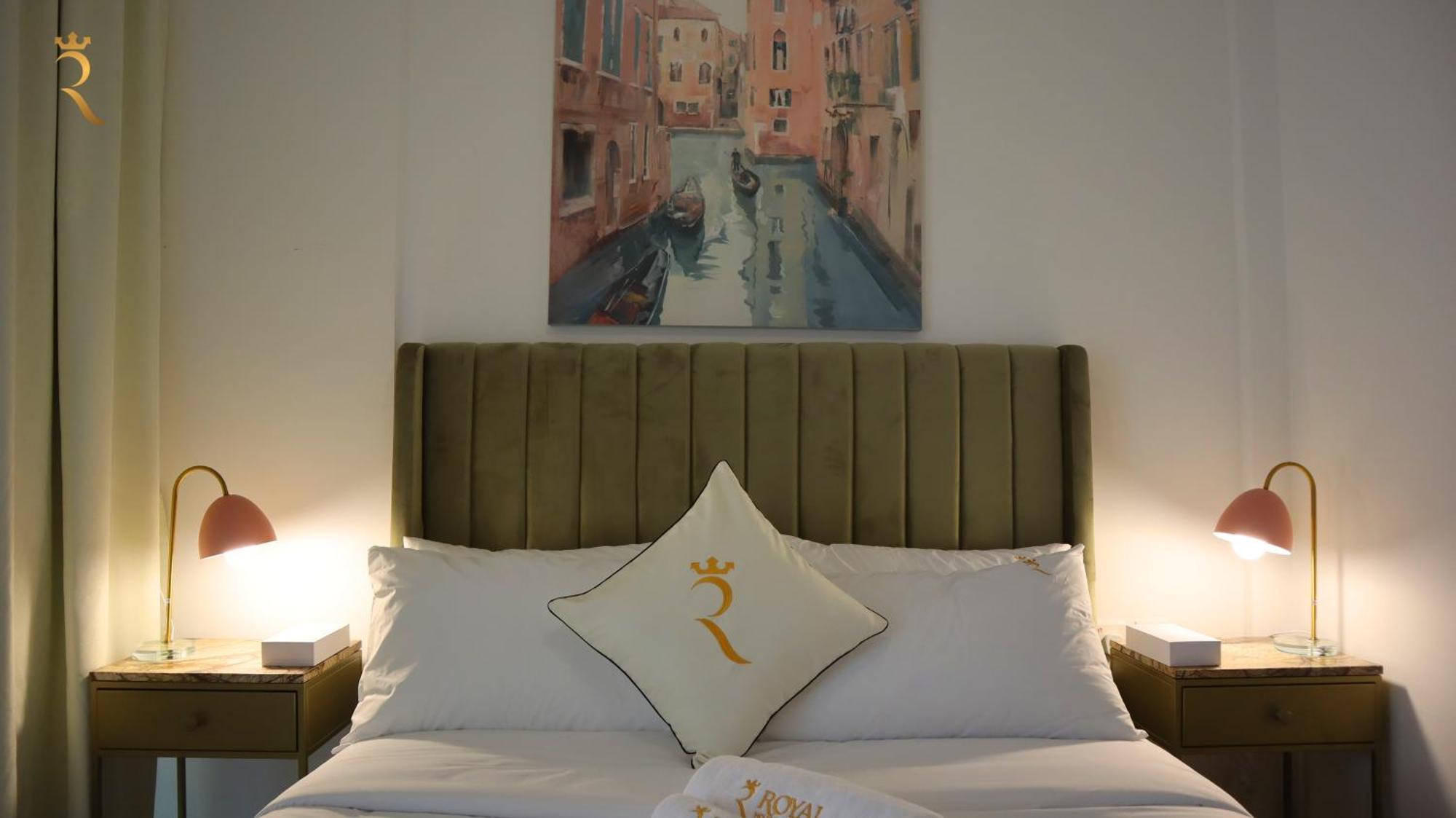Nest Your 2br In Masdar Apartment *